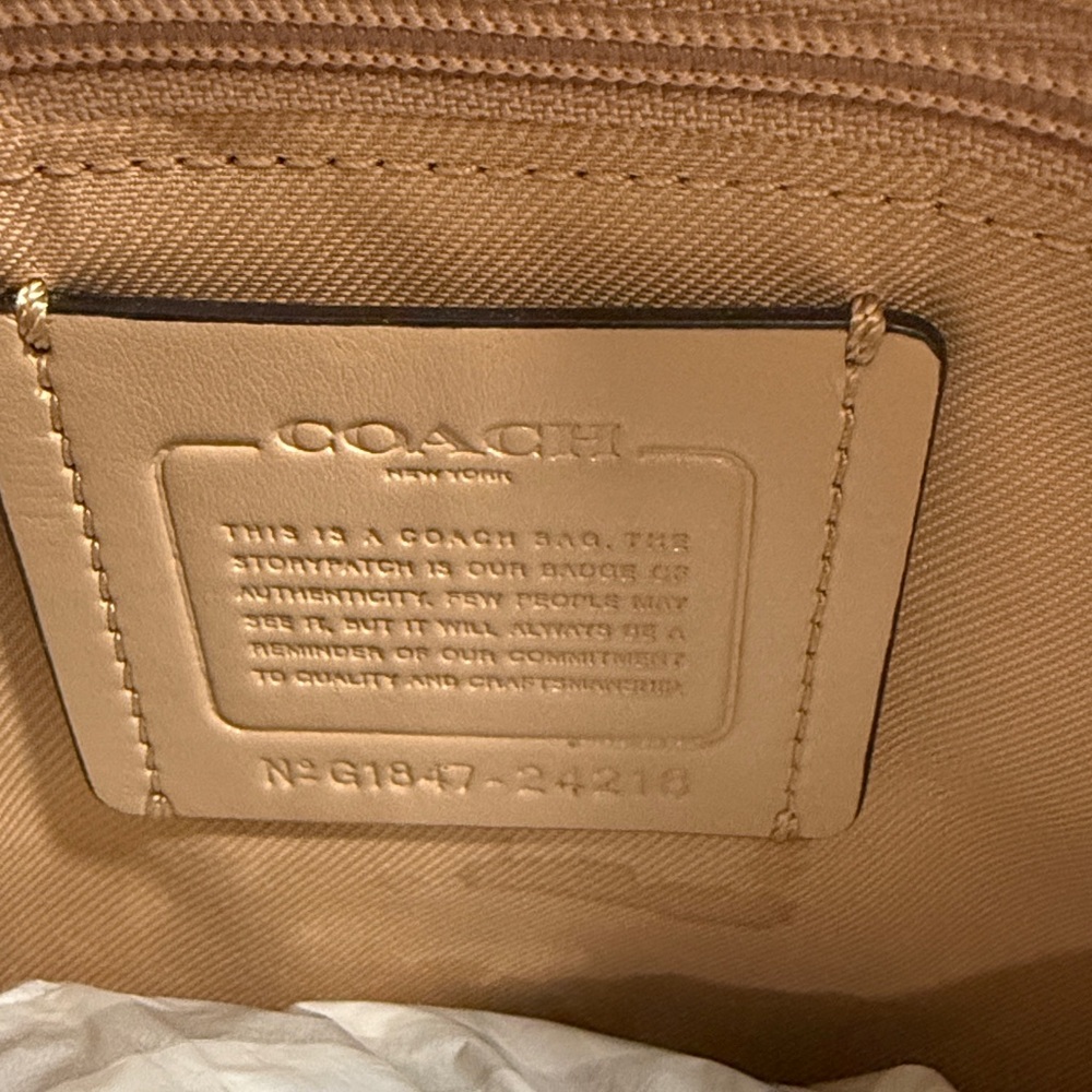 Coach Bailey Carryall Tote - Picture 8 of 8